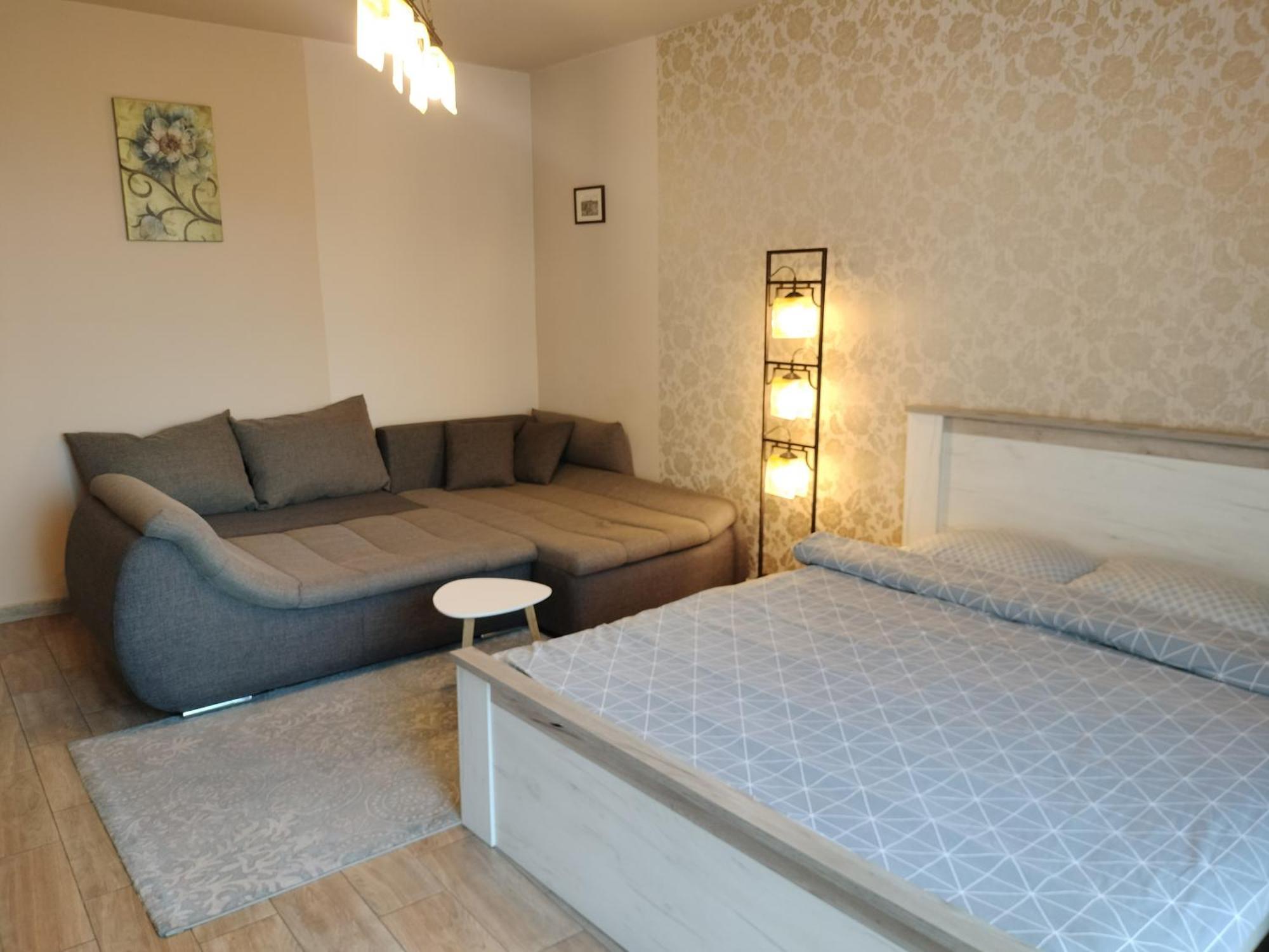 Central Apartment In Mihai Viteazu Square Клуж-Напока Экстерьер фото