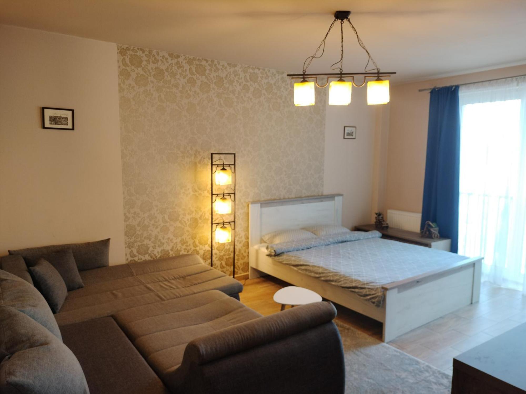 Central Apartment In Mihai Viteazu Square Клуж-Напока Экстерьер фото